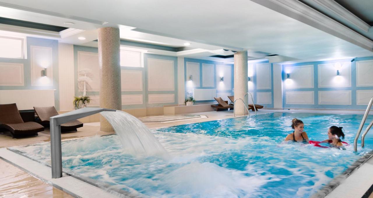 Focus Hotel Premium エルブロンク エクステリア 写真